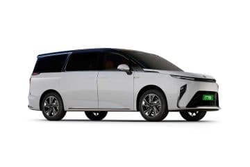 Pearl Lustre White With Black Roof