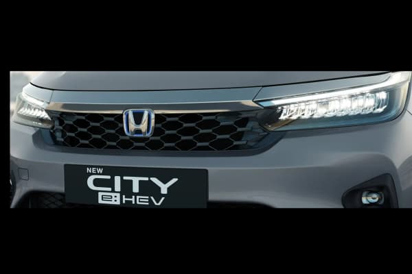 Honda City Hybrid thumbnail 2