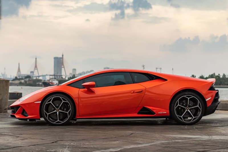 Lamborghini Huracan EVO thumbnail 4
