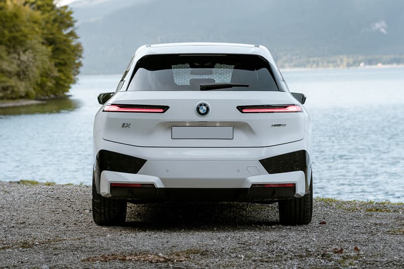 BMW iX thumbnail 4