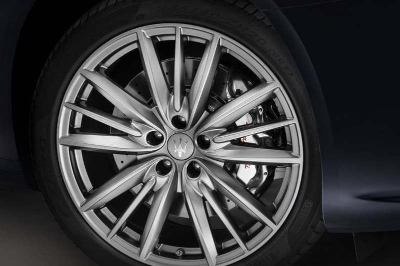 Maserati Quattroporte thumbnail 2
