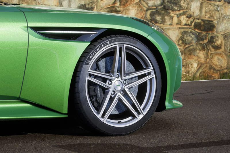 Aston Martin DB12 thumbnail 2