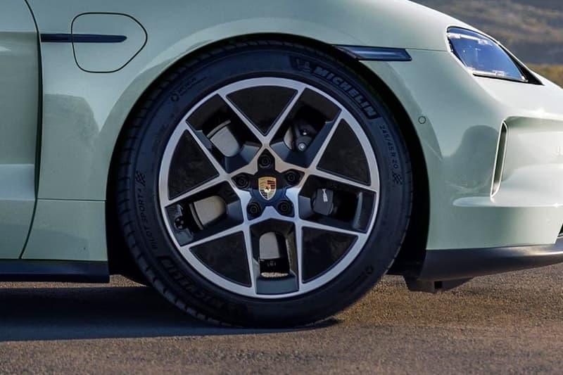Porsche Taycan thumbnail 4