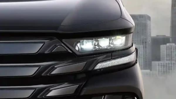 Toyota Vellfire thumbnail 3