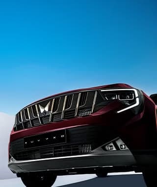 Mahindra XUV 7XO thumbnail 3