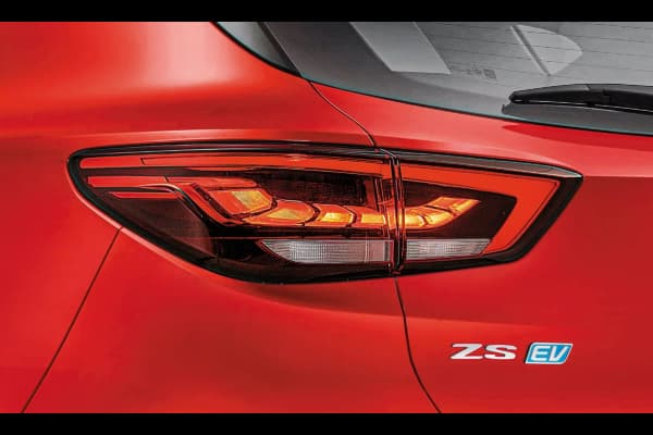 MG ZS EV thumbnail 4